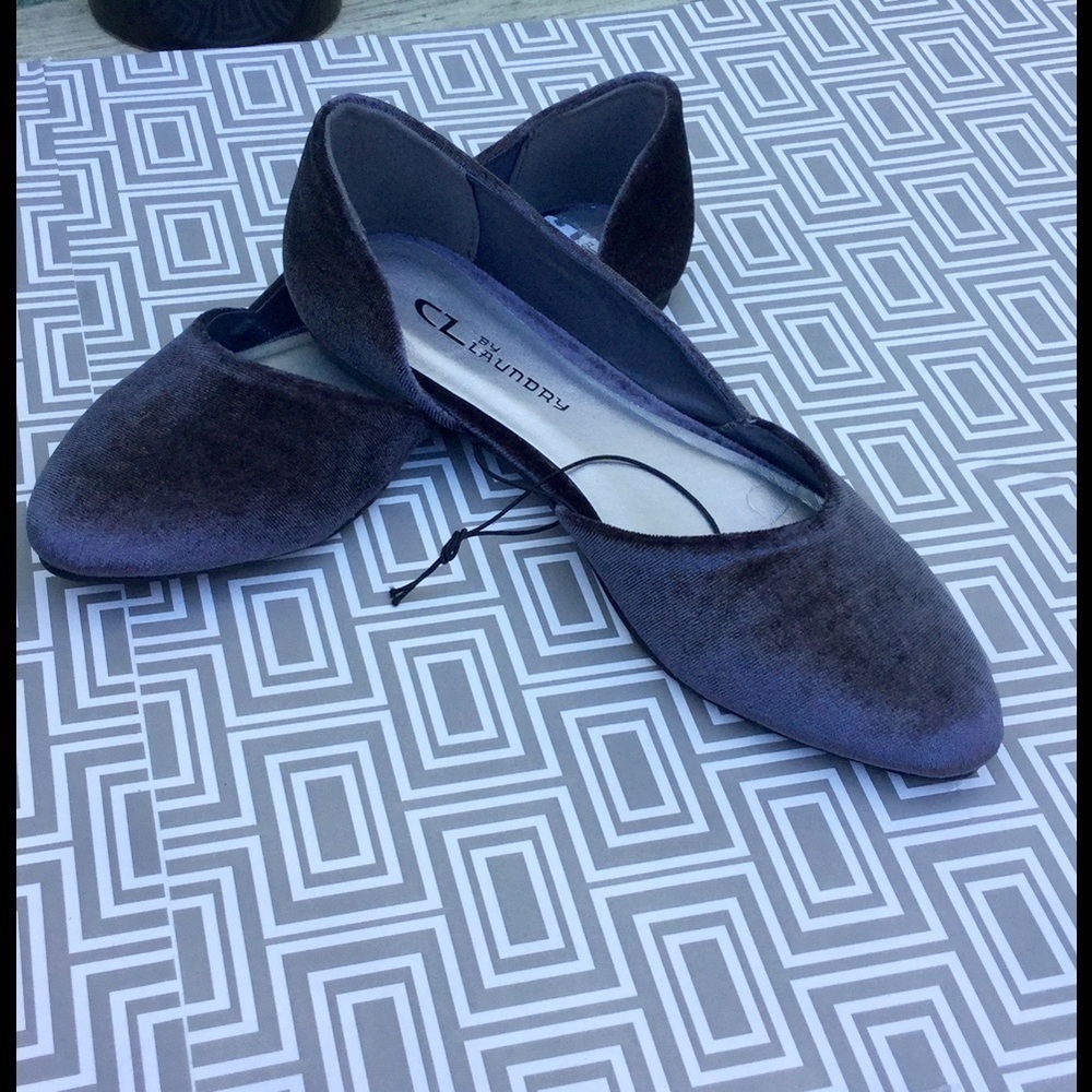 CHINESE LAUNDRY FLATS sz 5.5 nwt